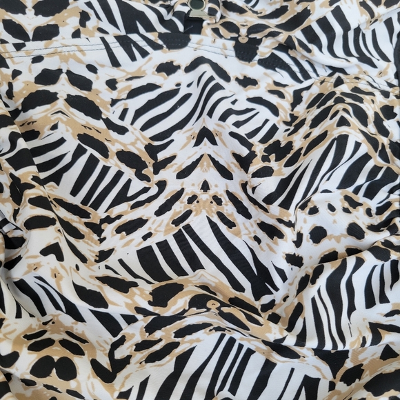 Sunshine Zone Hardware Front Shirred One Piece Style 6108 Big Cat Animal Print - Picture 4 of 10